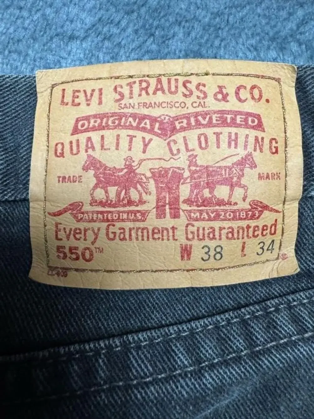 Levi's 550 Jeans Mens 38x31 Black Relaxed Fit Tapered Charcoal Wash Denim